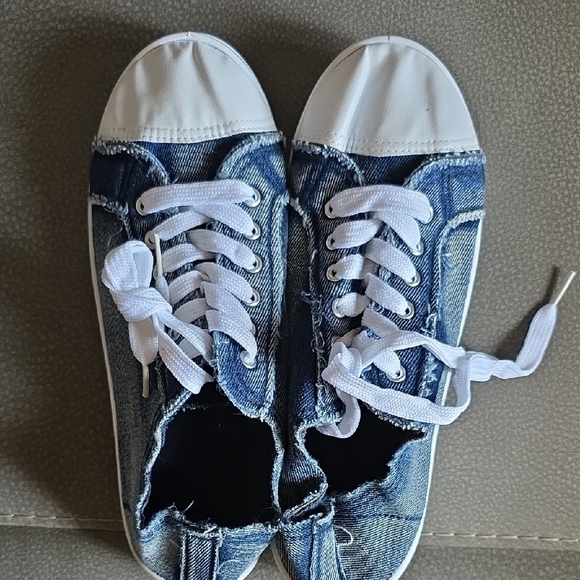 Brand New Never Worn! Blue and White Canvas Sneakers with High-Top Design - Picture 1 of 2